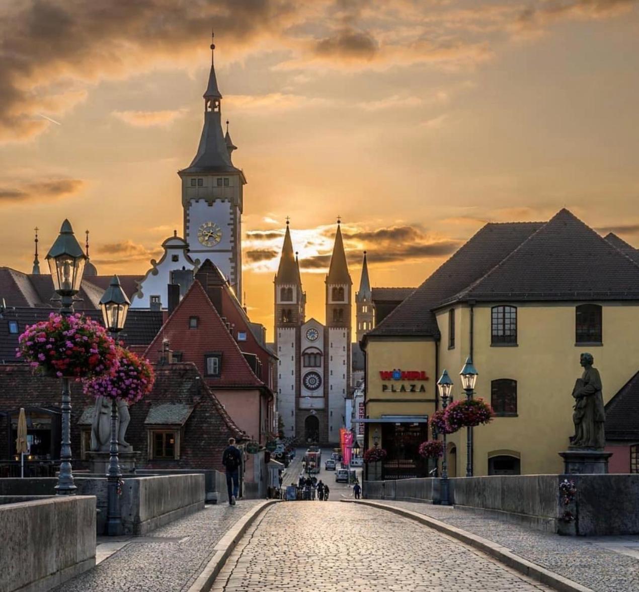 Wohnung Alte Mainbruecke - Gratis Kaffee - Netflix - Balkon Würzburg Zewnętrze zdjęcie